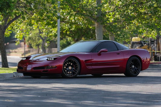 C5 Corvette '01